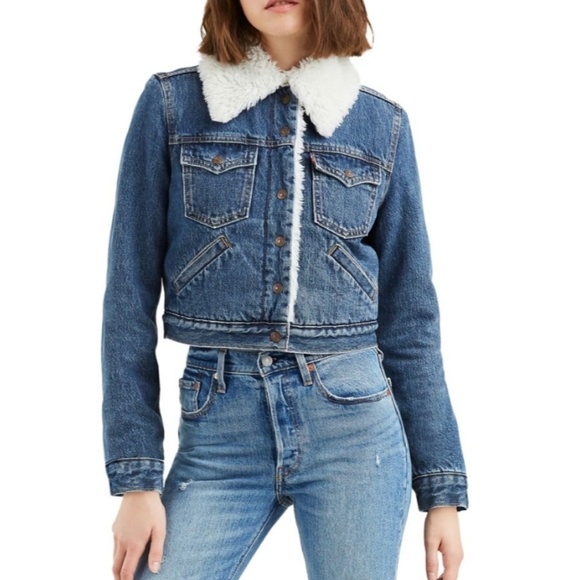 levi's cropped sherpa trucker jacket